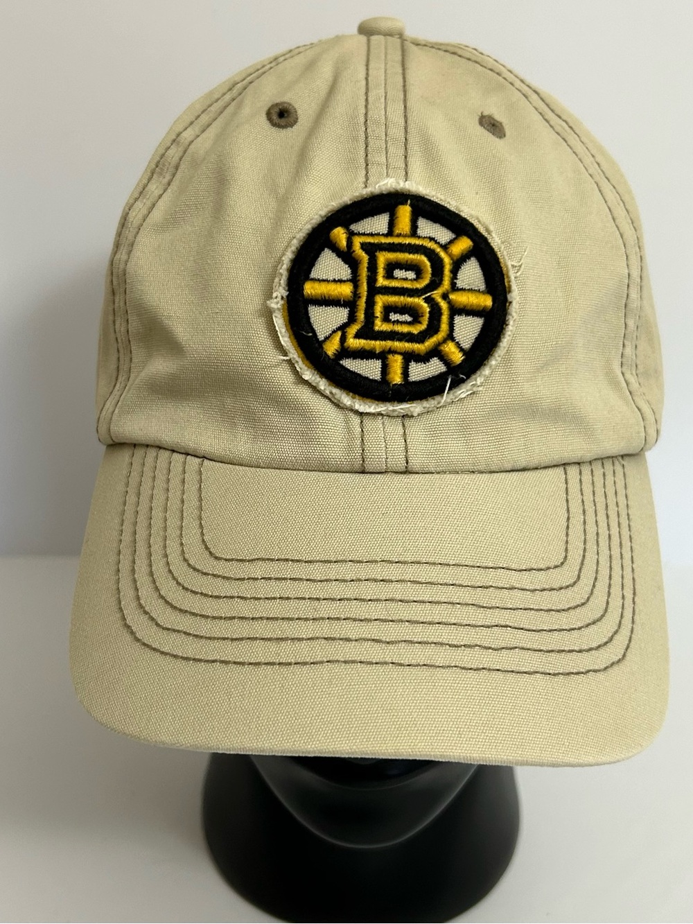 Beige Boston Bruins Logo NHL Cap XL